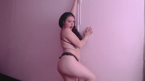 Snapshot of cute_angel_1 chatting on February 20, 2025, 5:44 am cute_angel_1 online show from February 20, 2025, 5:44 am