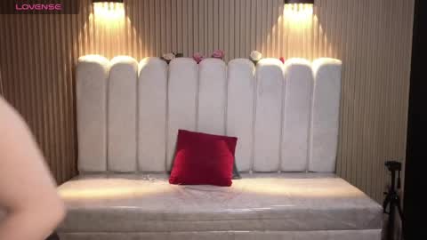 cute_angel_1 online show from May 9, 2026, 2:50 am
