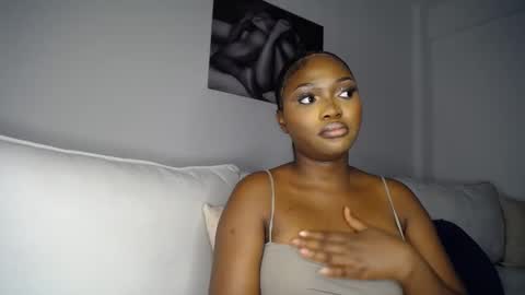 Snapshot of cute_ass18 chatting on February 11, 2025, 2:03 am Liya online show from February 11, 2025, 2:03 am