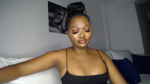 Snapshot of cute_ass18 chatting on March 2, 2025, 4:32 pm Liya online show from March 2, 2025, 4:32 pm