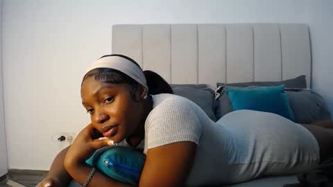 Snapshot of cute_ass18 chatting on October 28, 2025, 2:15 am Liya online show from October 28, 2025, 2:15 am