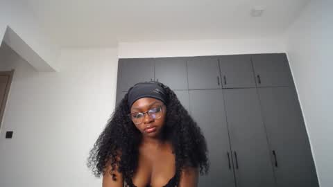 Liya online show from June 17, 2026, 8:06 am