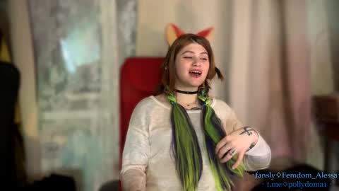 Snapshot of cute_baby_drug chatting on April 23, 2026, 10:12 pm Polly my Name. . online show from April 23, 2026, 10:12 pm