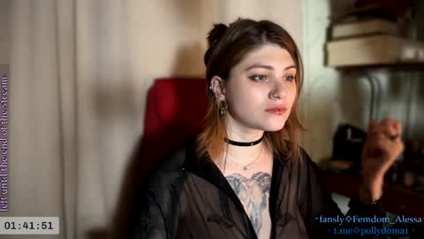 Snapshot of cute_baby_drug chatting on May 22, 2026, 11:10 pm Polly my Name. . online show from May 22, 2026, 11:10 pm