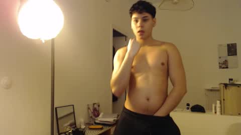 Tomas online show from February 1, 2026, 5:22 pm