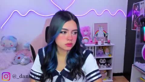 Dani  online show from September 11, 2025, 9:53 am