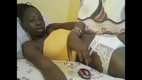 cute_doria online show from March 6, 2025, 6:05 pm