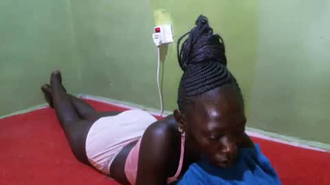 cute_doria online show from October 13, 2025, 3:06 am