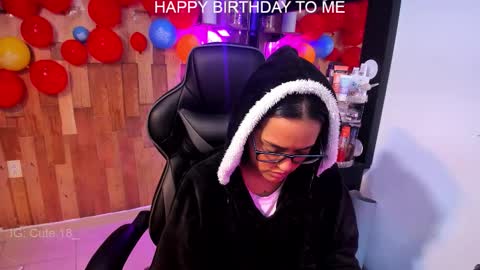    Independent Model online show from November 1, 2025, 1:07 am