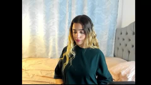 Snapshot of cute_emmma chatting on February 4, 2026, 11:27 am Emma online show from February 4, 2026, 11:27 am