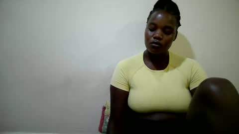 Snapshot of cute_heaven chatting on October 23, 2025, 9:46 pm cute_heaven online show from October 23, 2025, 9:46 pm
