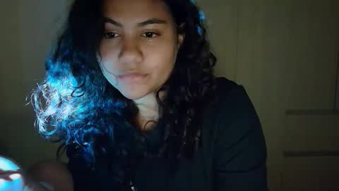 cute_hippo8 online show from April 19, 2026, 1:16 am