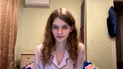 Snapshot of cute_kitte chatting on September 27, 2025, 4:12 pm cute_kitte online show from September 27, 2025, 4:12 pm