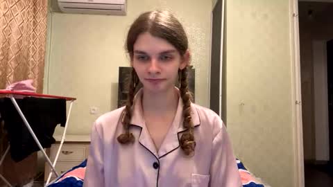 Snapshot of cute_kitte chatting on October 2, 2025, 6:37 pm cute_kitte online show from October 2, 2025, 6:37 pm