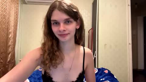 Snapshot of cute_kitte chatting on October 3, 2025, 6:49 pm cute_kitte online show from October 3, 2025, 6:49 pm