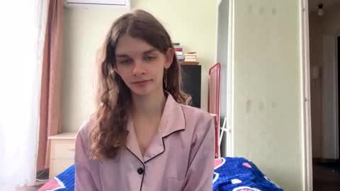 Snapshot of cute_kitte chatting on October 4, 2025, 7:17 am cute_kitte online show from October 4, 2025, 7:17 am
