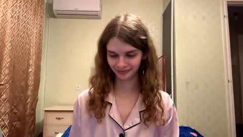 Snapshot of cute_kitte chatting on October 4, 2025, 7:23 pm cute_kitte online show from October 4, 2025, 7:23 pm