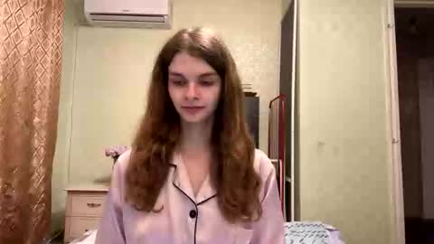 Snapshot of cute_kitte chatting on October 22, 2025, 6:40 pm cute_kitte online show from October 22, 2025, 6:40 pm