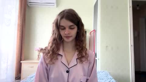 Snapshot of cute_kitte chatting on October 23, 2025, 10:14 am cute_kitte online show from October 23, 2025, 10:14 am