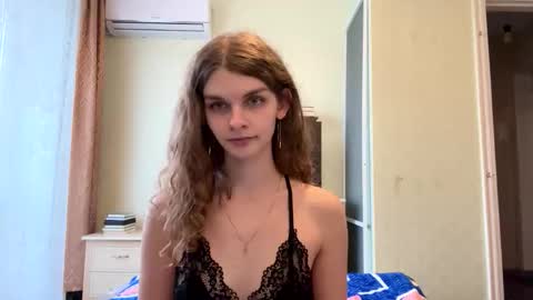 Snapshot of cute_kitte chatting on November 6, 2025, 12:06 pm cute_kitte online show from November 6, 2025, 12:06 pm