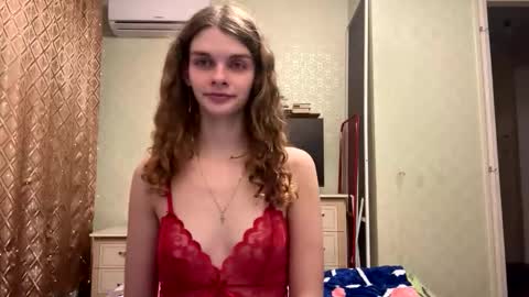 Snapshot of cute_kitte chatting on November 8, 2025, 7:45 pm cute_kitte online show from November 8, 2025, 7:45 pm