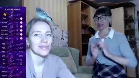 cute_lion_ online show from December 22, 2024, 1:22 pm