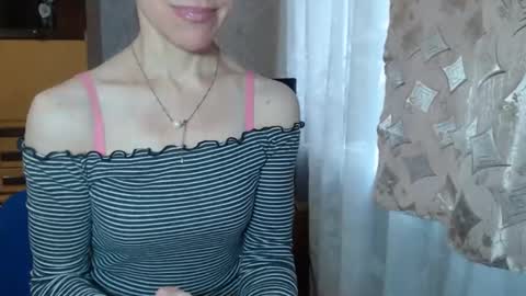 cute_lion_ online show from February 4, 2025, 8:46 am