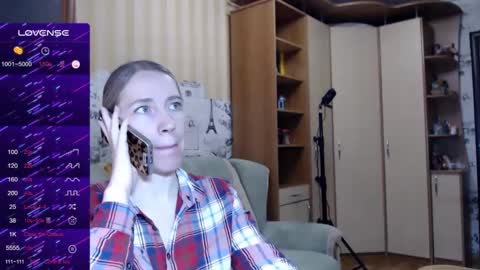 cute_lion_ online show from February 15, 2025, 9:49 am