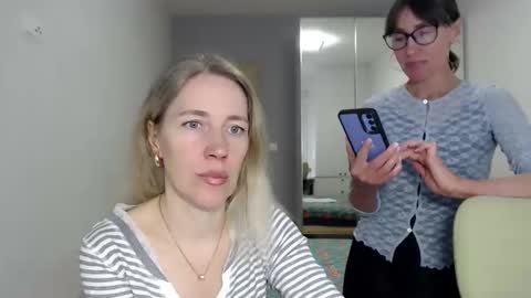 cute_lion_ online show from May 8, 2026, 2:33 pm