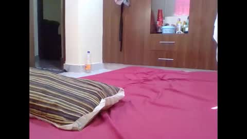 cute_lizah online show from October 19, 2025, 6:14 am