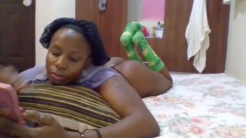 cute_lizah online show from October 22, 2025, 4:02 am