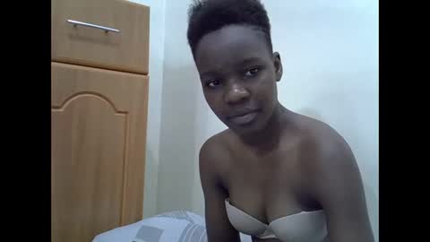 cute_marion online show from January 15, 2025, 7:01 pm