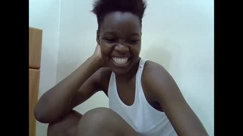 cute_marion online show from January 23, 2025, 6:35 pm