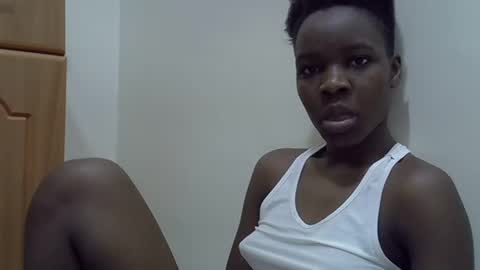 cute_marion online show from January 30, 2025, 2:04 pm