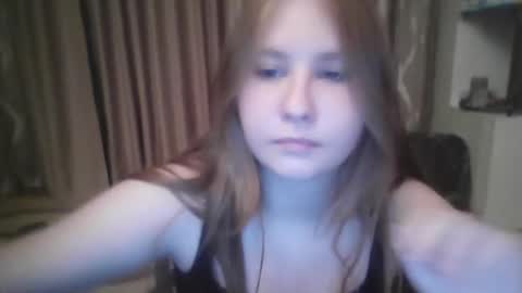 Snapshot of cute_minx chatting on December 14, 2024, 10:18 pm Veronica online show from December 14, 2024, 10:18 pm