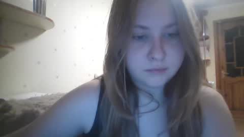 Snapshot of cute_minx chatting on December 15, 2024, 8:04 pm Veronica online show from December 15, 2024, 8:04 pm