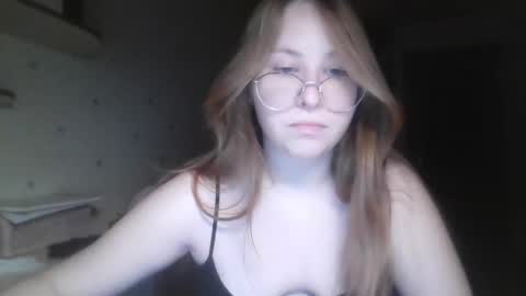 Snapshot of cute_minx chatting on December 21, 2024, 10:30 pm Veronica online show from December 21, 2024, 10:30 pm