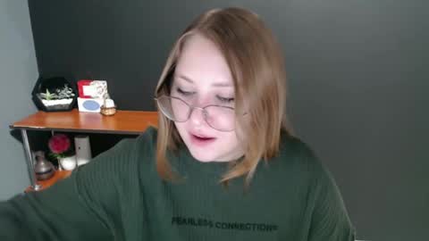 Snapshot of cute_minx chatting on January 9, 2025, 7:21 am Veronica online show from January 9, 2025, 7:21 am