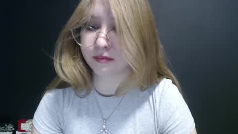 Snapshot of cute_minx chatting on January 20, 2025, 7:36 am Veronica online show from January 20, 2025, 7:36 am