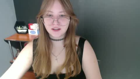 Snapshot of cute_minx chatting on January 30, 2025, 7:39 am Veronica online show from January 30, 2025, 7:39 am