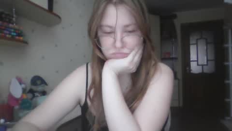Snapshot of cute_minx chatting on February 12, 2025, 9:42 am Veronica online show from February 12, 2025, 9:42 am