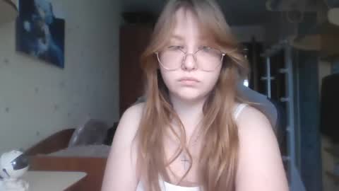 Snapshot of cute_minx chatting on March 5, 2025, 2:34 pm Veronica online show from March 5, 2025, 2:34 pm