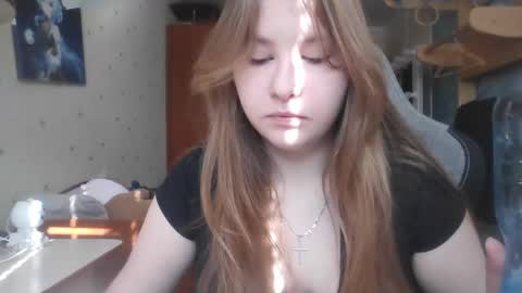 Snapshot of cute_minx chatting on March 10, 2025, 8:37 am Veronica online show from March 10, 2025, 8:37 am