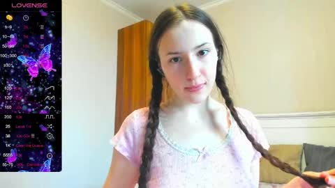 cute_nana2 online show from April 20, 2026, 12:02 am