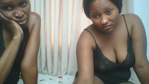 cute_shiks online show from September 15, 2025, 6:35 am