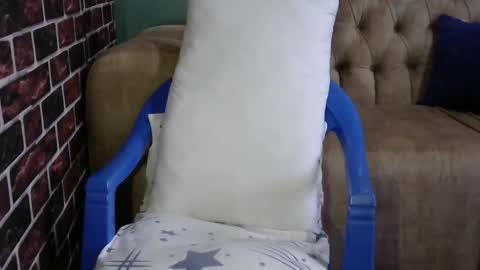 cute_sidney online show from February 6, 2025, 4:42 am