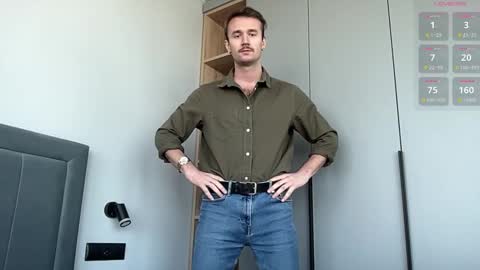 cute_skywalker online show from September 29, 2025, 7:35 am