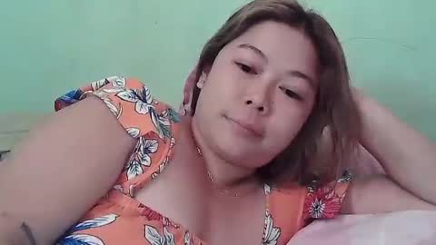 Snapshot of cute_slut09 chatting on July 3, 2026, 3:24 am Mimi online show from July 3, 2026, 3:24 am