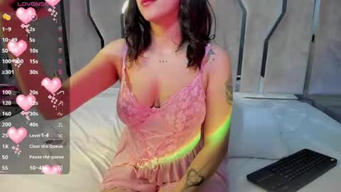 SOLEI online show from February 14, 2025, 11:20 pm
