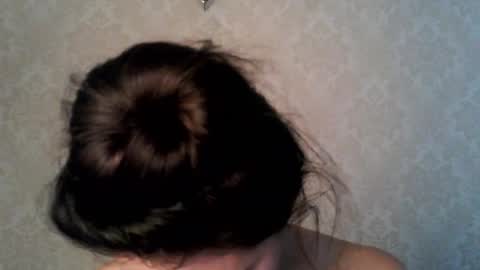 cute_strawberry_ online show from October 27, 2025, 7:56 am